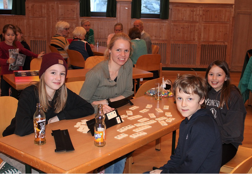 Generationenspielenachmittag