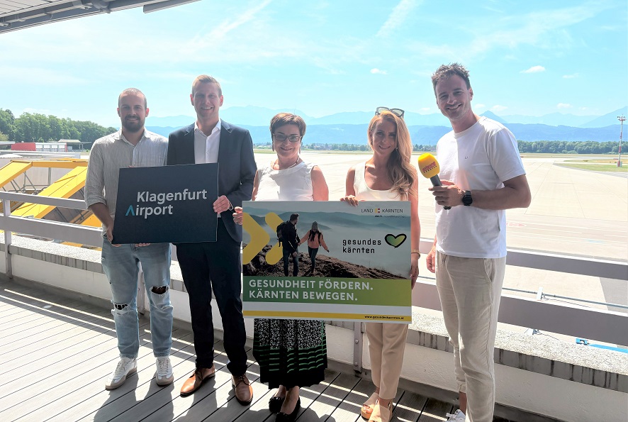 Laden zum 2. Airport Night Run: Andreas Sollbauer (Antenne Kärnten), Flughafen-GF Maximilian Wildt, Landesrätin Beate Prettner, Sarah Pucker (Unterabteilung Gesundheitsförderung) und Matteo Scheucher (Antenne Kärnten; von links)